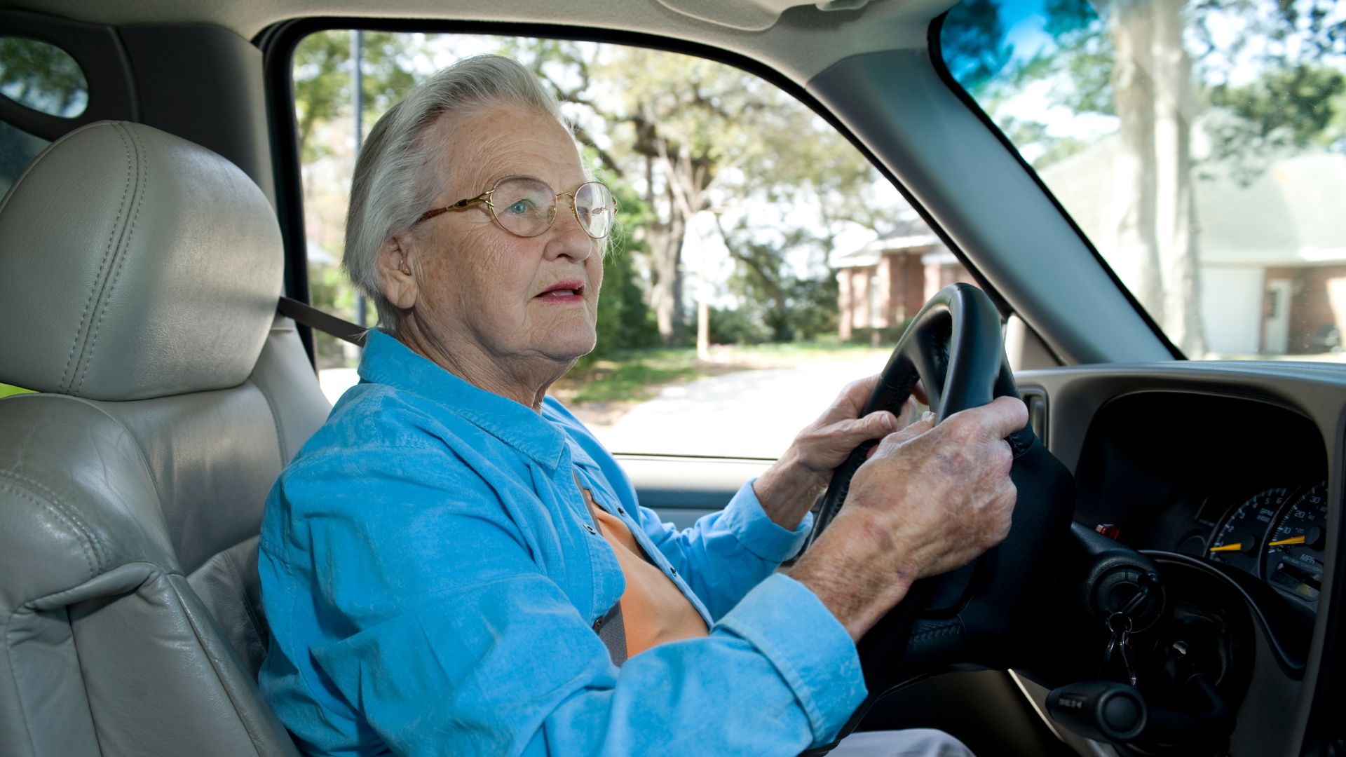 elderly lady driving a car - safe driving tips for elderly drivers